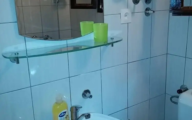 Ivica - Charming House Next to the sea - H