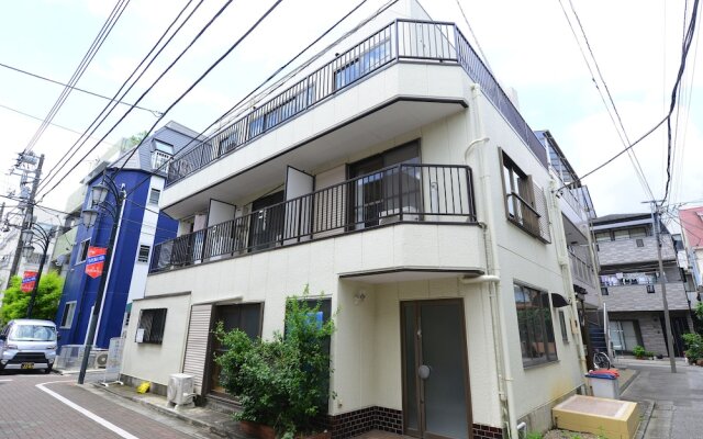 Tateishi 7 House Hotel