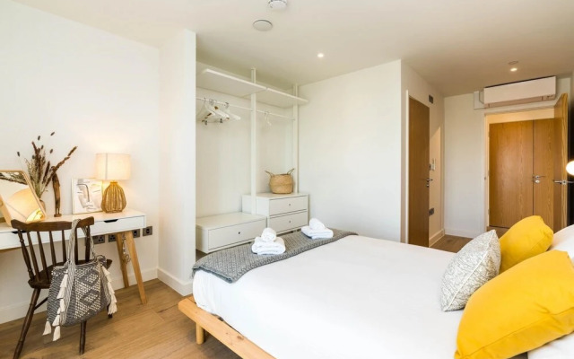 Luxury 2BD Flat W/terrace and Amazing Views