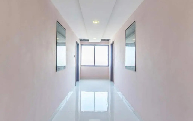 Chandra Royal Inn