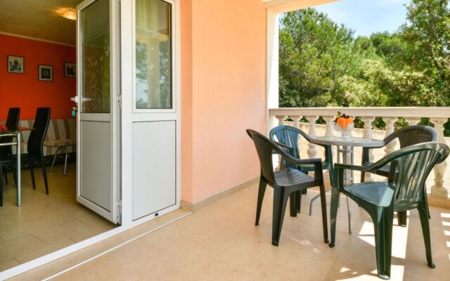 Apartment Milin Murter/Jezera 23719