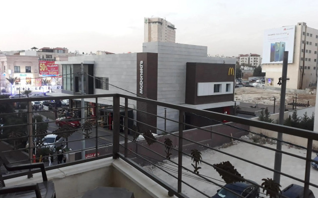 Furnished Apartments Near McDonald's Al-Madina Al-Monawara St