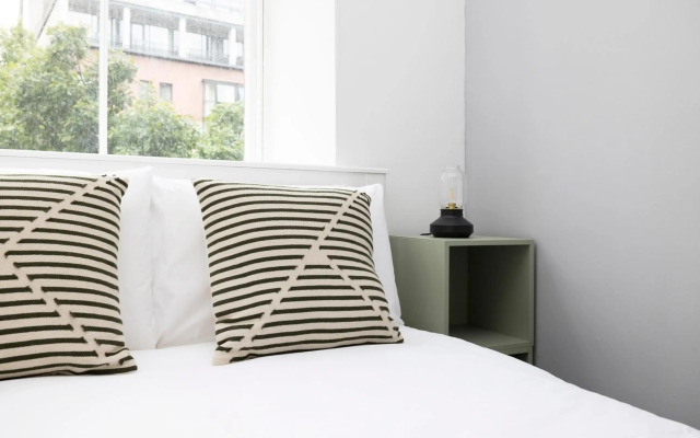 ALTIDO Glamorous1-bed flat overlooking Grassmarket