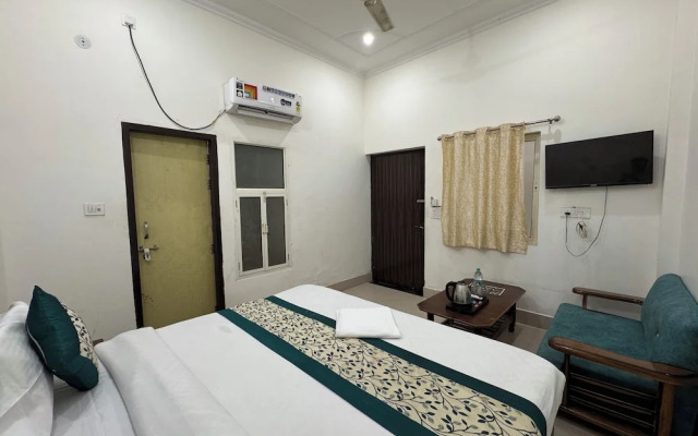 Murli Manohar Palace