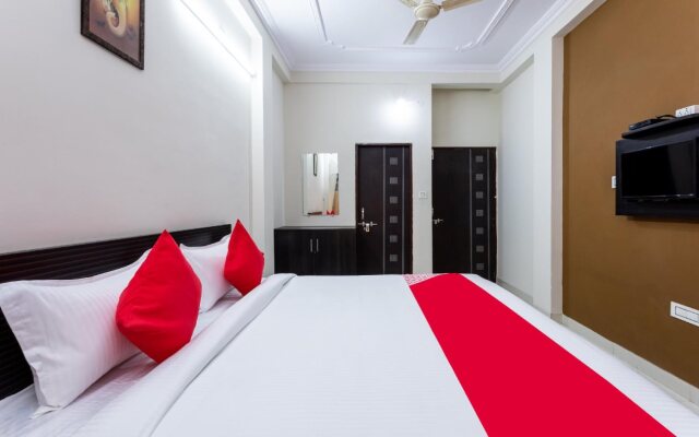 Om Gulmohar Avenue By OYO Rooms