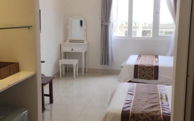 LiLLy Hotel