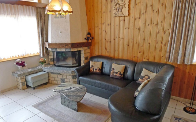 Apartment Appartement 13