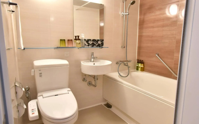 Oriental Suites Airport Osaka Rinku