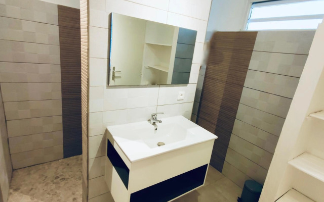 Location Maison Bleue avec piscine privative au Carbet Martinique