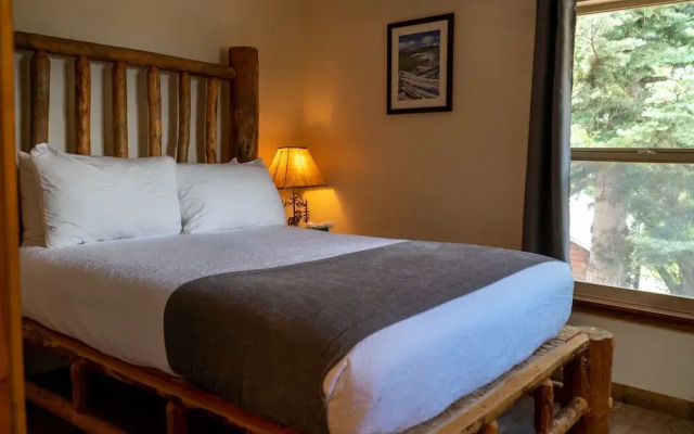 Ouray RV Park & Cabins