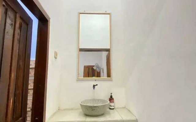 Duyung Rooms And Resto By Zuzu