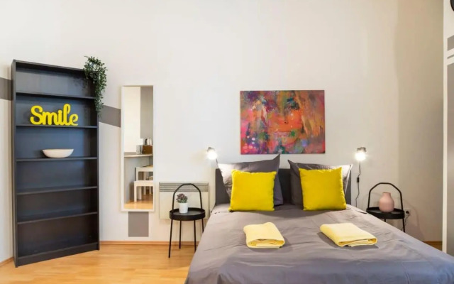 Cozy 2 room apartment next to Hermannstraße