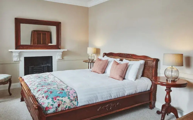 Brambles of Inveraray