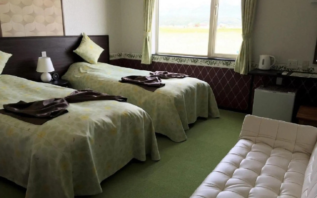 Petit Hotel Blanc Fleur