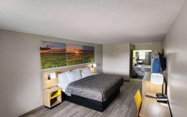 Days Inn by Wyndham San Antonio