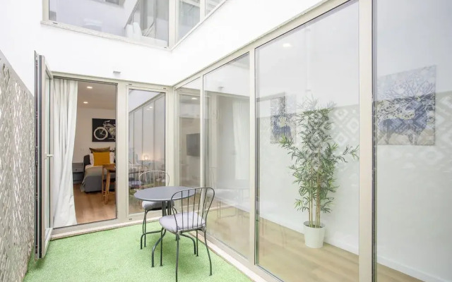 NAX Apartment C by Liiiving