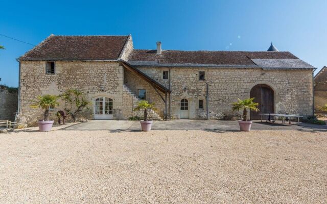 Loire Valley Retreat - Château de Chargé