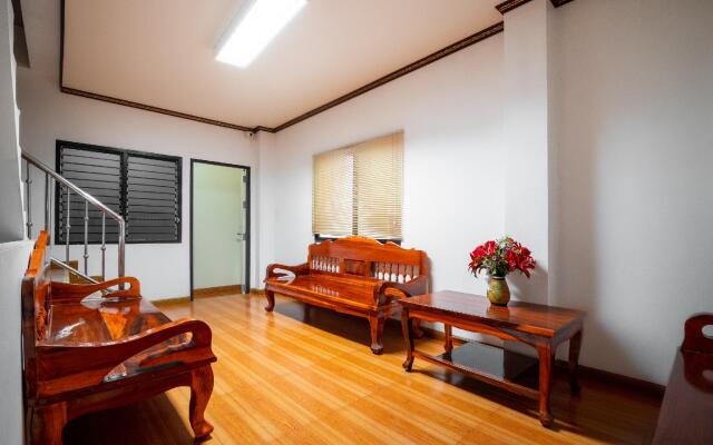 OYO 836 PK Residence