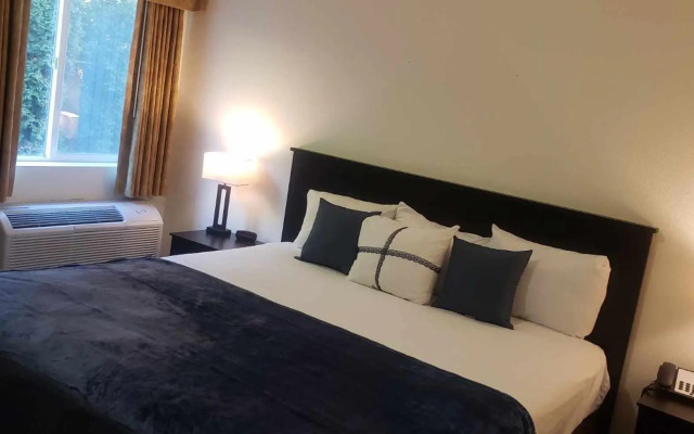 FairBridge Inn & Suites Sunnyside