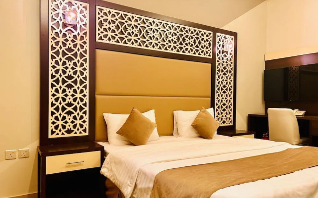 Arabian Palm Hotel