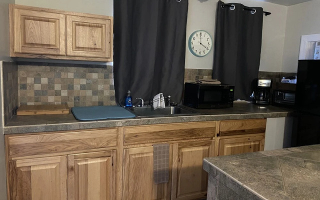 Selkirk Motel