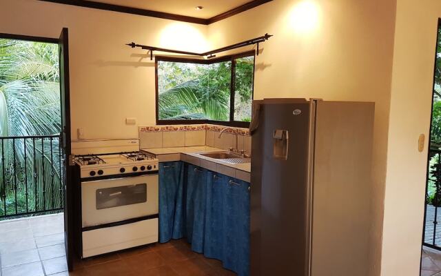 Pura Vida House Cabo Blanco
