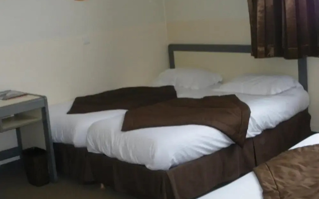 Hotel Continental - Contact Hotel