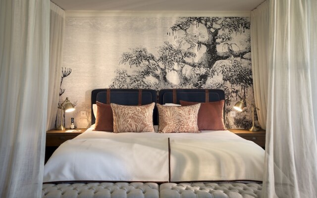 Anantara Stanley & Livingstone Victoria Falls Hotel