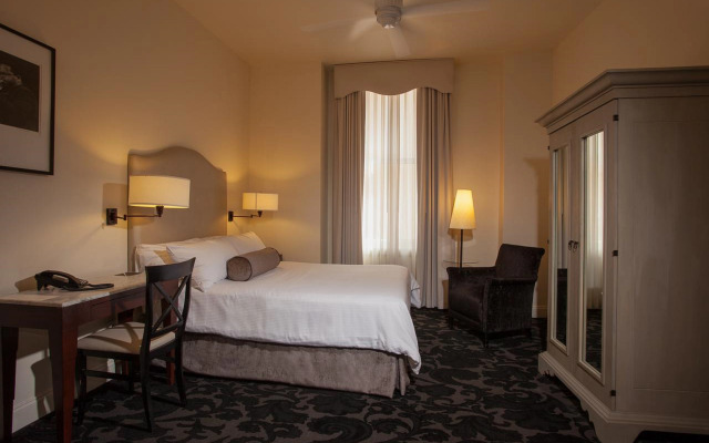 International House Hotel