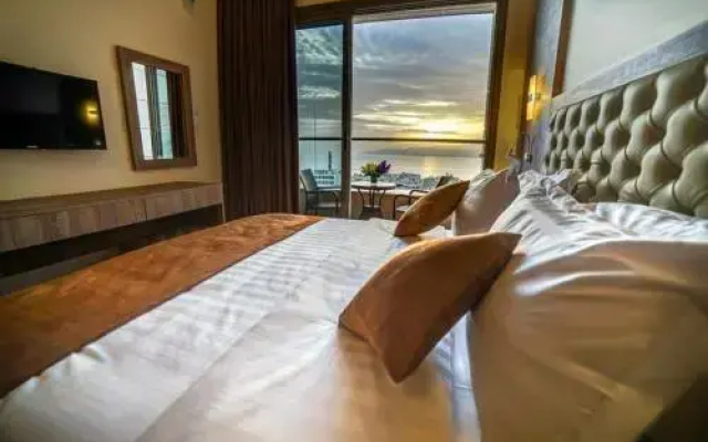 De Lara Hotel