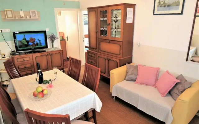 Franka - 70 m From sea - A1