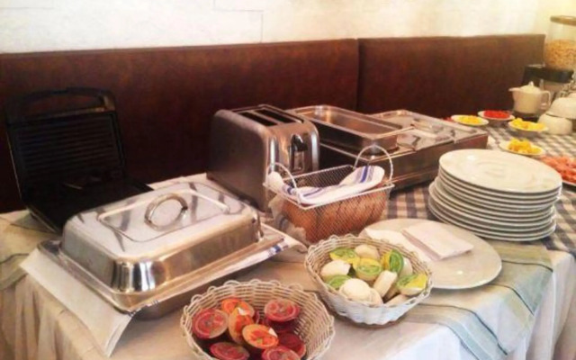 Hotel Virrey Park