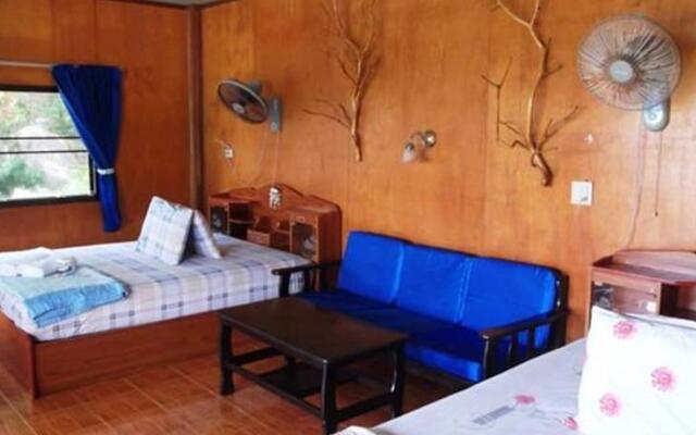 Queen Resort