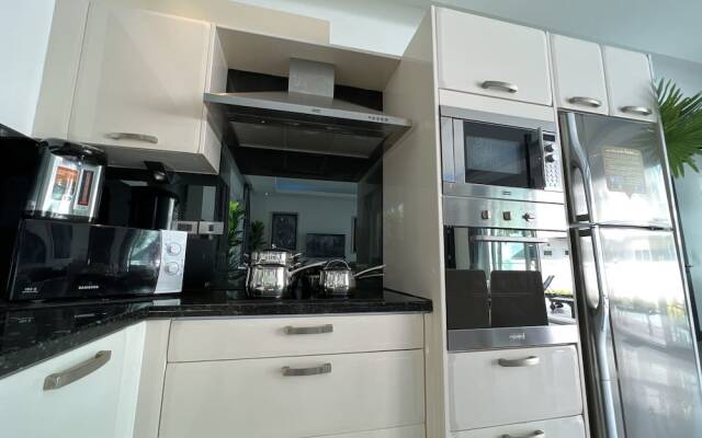 Hollywood Pool Villa Jomtien Pattaya