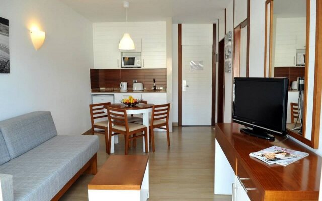 Apartamentos Cabau Altair