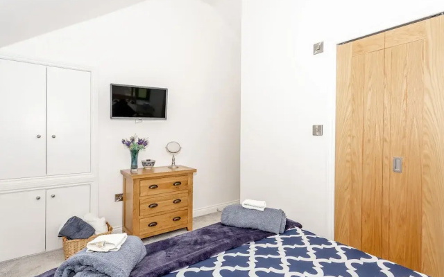 Pogles Wood Cottage