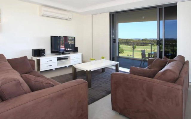 Signature Waterfront Apartments