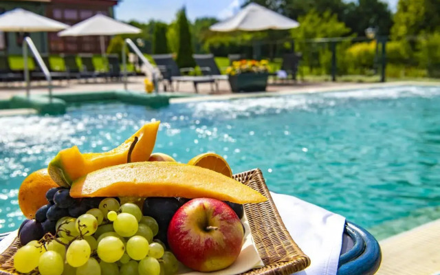 Forest Hills Hotel & Golf