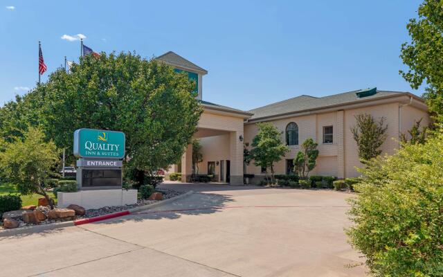 Quality Inn & Suites