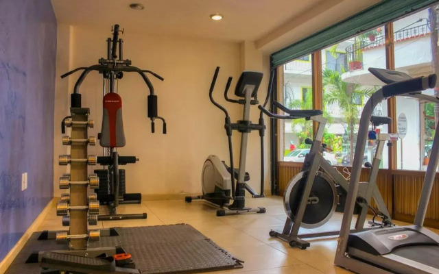 Hotel Porto Allegro - Near Malecon