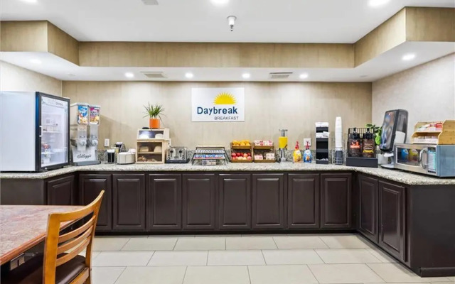 Days Inn By Wyndham Woodland
