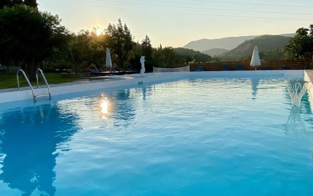 Grand Villa Roubana