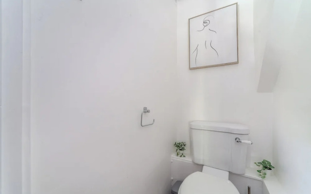 The Canonbury Apartment