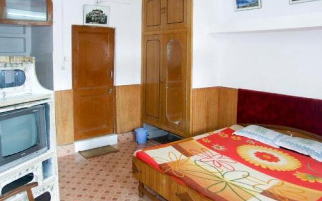 1 BR Guest house in Mcleod Ganj, Dharamshala, by GuestHouser (3696)