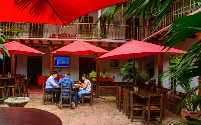 Hosteria Colonial La Cueva de Leo