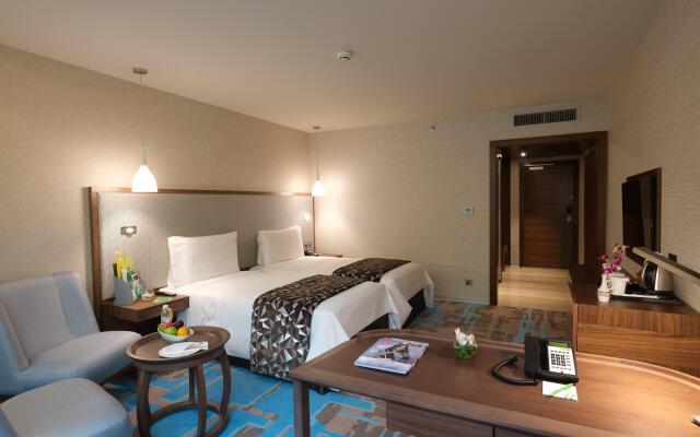 Holiday Inn Kuwait Al Thuraya City by IHG