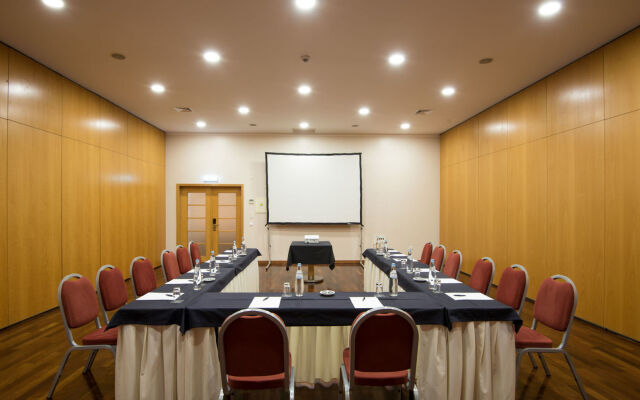 Vila Gale Opera Hotel