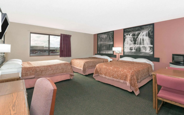 Super 8 by Wyndham Perham