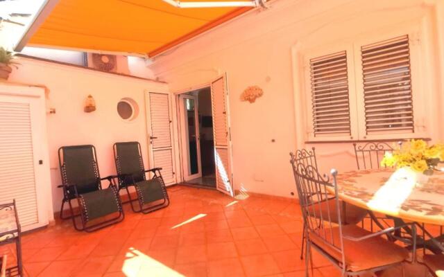 Central studio 2 con terrazza