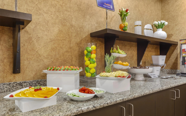 Best Western Wainwright Inn & Suites